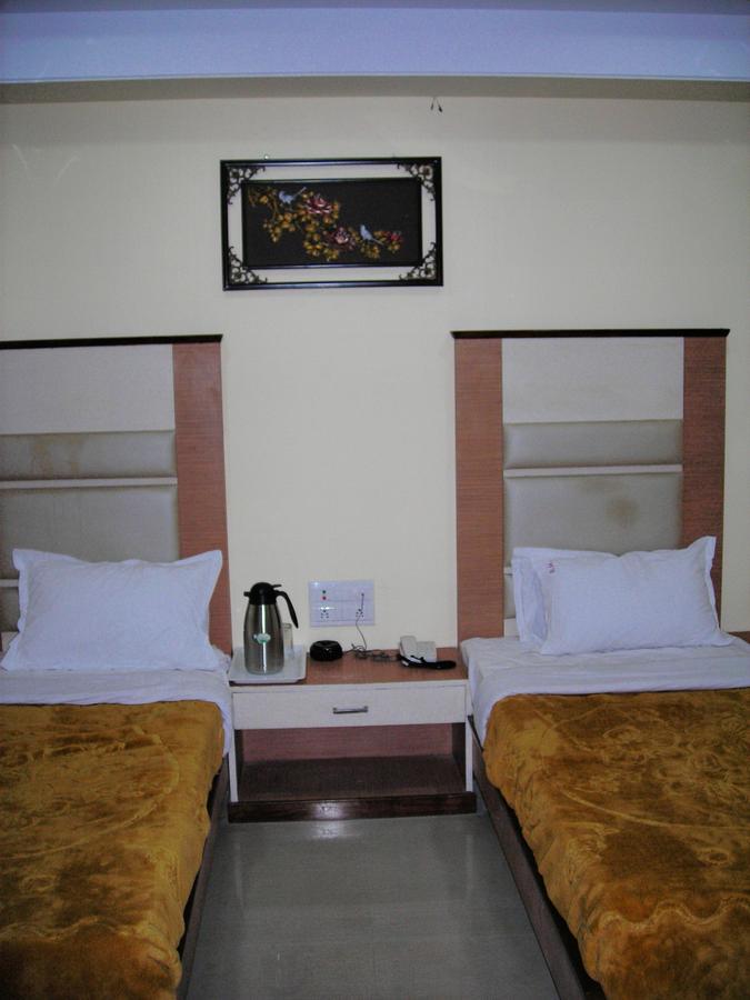 Hotel Dolphin Raipur (Chhattisgarh) Exterior photo